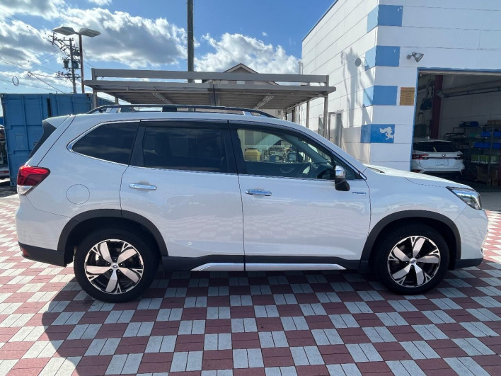 2019 Subaru Forester 5AA-SKE (UW-69f06793f1b24)[14]