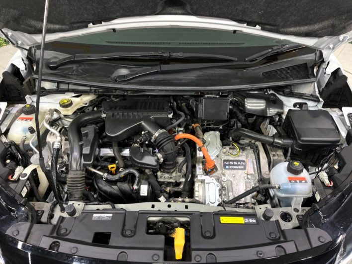 2021 Nissan Note 6AA-SNE13 (UW-69f06795822e0)[15]