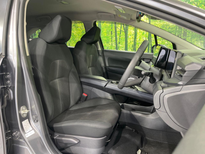 2021 Nissan Note 6AA-SNE13 (UW-69f0679609cb2)[10]