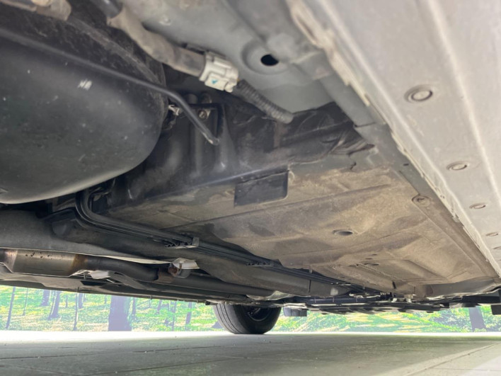 2021 Nissan Note 6AA-SNE13 (UW-69f0679609cb2)[17]