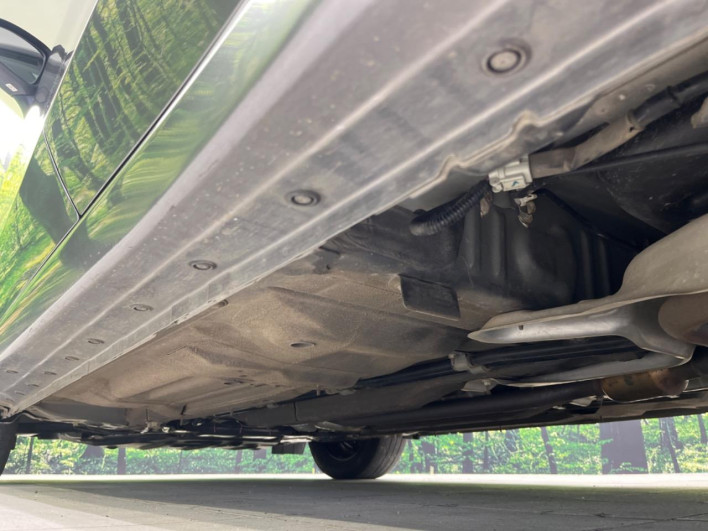 2021 Nissan Note 6AA-SNE13 (UW-69f0679609cb2)[21]