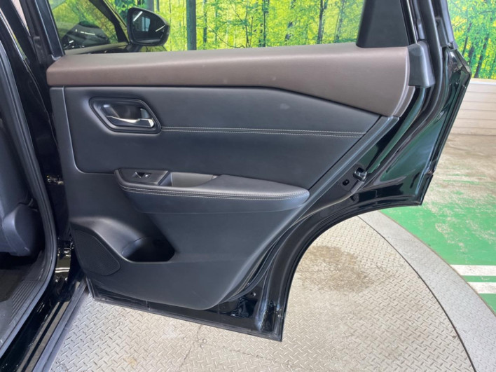 2022 Nissan X-Trail 6AA-SNT33 (UW-69f067963a579)[18]