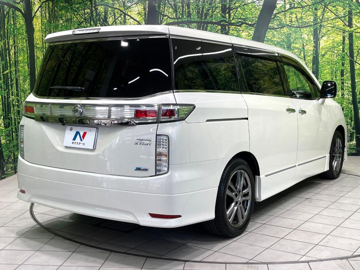 2013 Nissan Elgrand DBA-TE52 (UW-69f067985e2f6)[7]