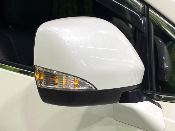 2013 Nissan Elgrand DBA-TE52 (UW-69f067985e2f6)[19]