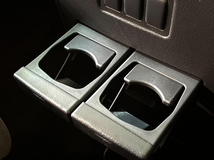 2014 Nissan Elgrand DBA-TNE52 (UW-69f06798a42a5)[17]