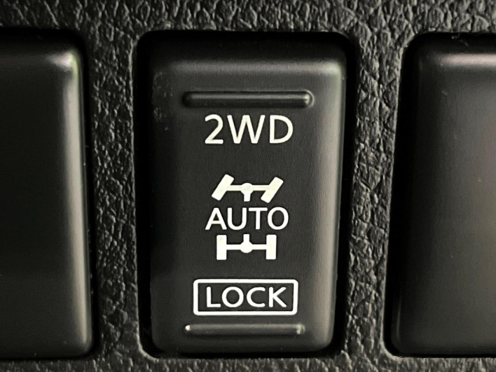 2014 Nissan Elgrand DBA-TNE52 (UW-69f06798a42a5)[27]