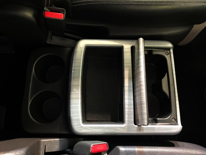 2014 Nissan Elgrand DBA-TNE52 (UW-69f06798a42a5)[18]