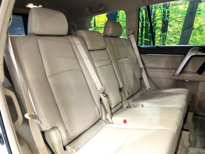 2022 Toyota Land Cruiser Prado 3BA-TRJ150W (UW-69f06798ce0d7)[21]