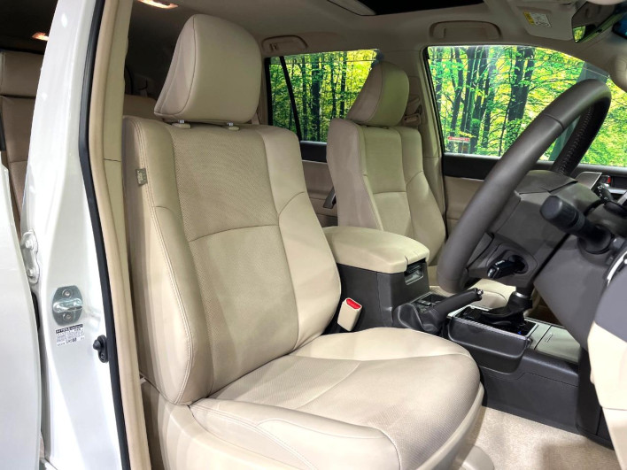 2022 Toyota Land Cruiser Prado 3BA-TRJ150W (UW-69f06798ce0d7)[20]