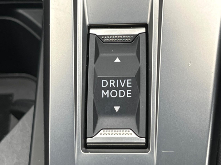 2023 Peugeot 308 3DA-P52YH01 (UW-69f067a3bd47b)[21]
