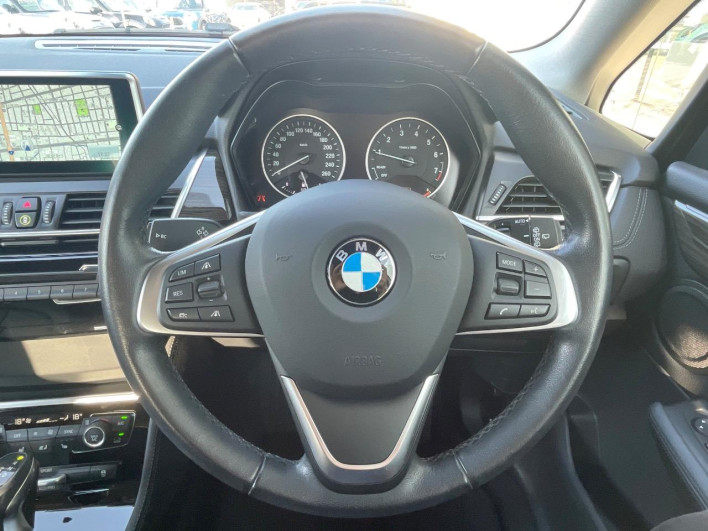 2014 BMW 2 Series DBA-2A15 (UW-69f067a600095)[24]