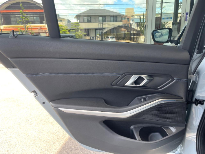 2024 BMW 3 Series 3BA-5F20 (UW-69f067a73c8e1)[21]