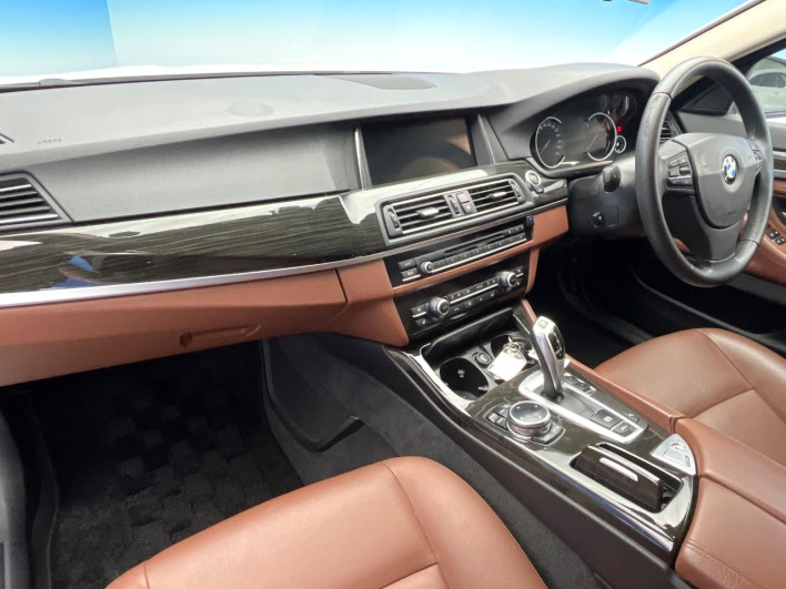 2014 BMW 5 Series LDA-FW20 (UW-69f067a7d767b)[29]