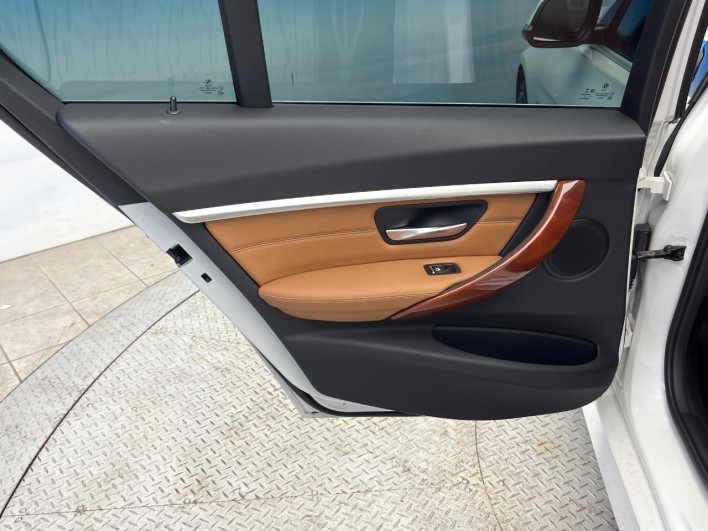 2018 BMW 3 Series LDA-8C20 (UW-69f067a932244)[29]