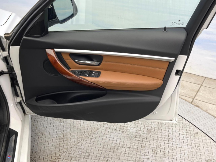 2018 BMW 3 Series LDA-8C20 (UW-69f067a932244)[23]