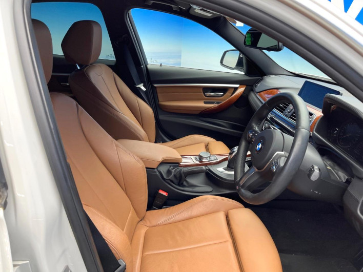 2018 BMW 3 Series LDA-8C20 (UW-69f067a932244)[24]