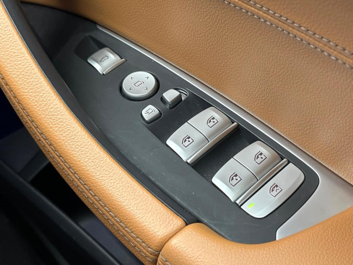 2018 BMW X3 LDA-TX20 (UW-69f067ab046cf)[4]