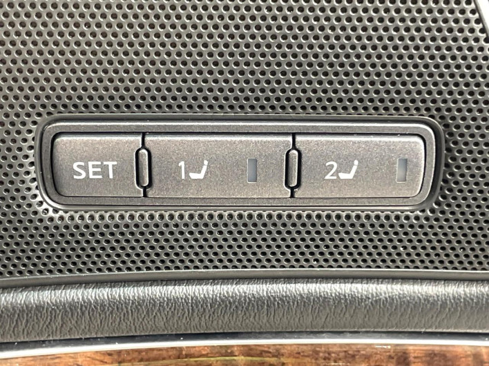 2014 Nissan Fuga DBA-Y51 (UW-69f067adaf718)[24]