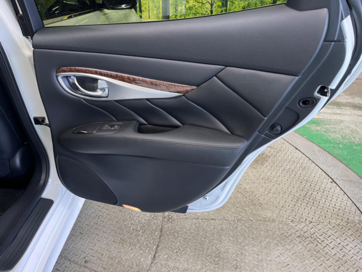 2015 Nissan Fuga DBA-Y51 (UW-69f067adbe364)[6]