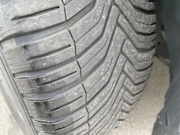 2013 Nissan JUKE DBA-YF15 (UW-69f067adf10d4)[12]