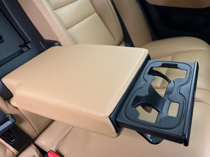 2023 Volvo V60 5AA-ZB420TM (UW-69f067b032ddb)[25]