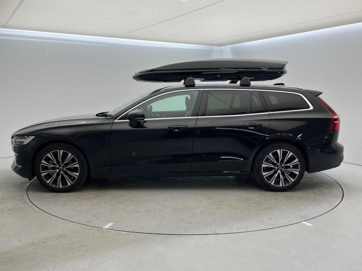 2023 Volvo V60 5AA-ZB420TM (UW-69f067b032ddb)[10]