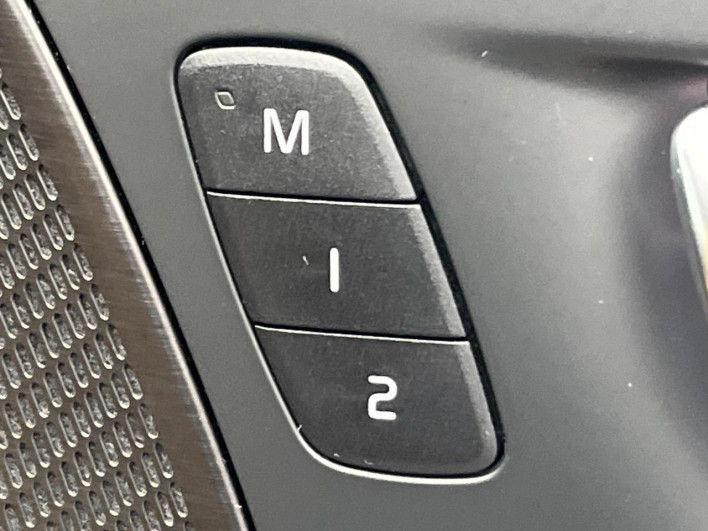 2023 Volvo V60 5AA-ZB420TM (UW-69f067b032ddb)[19]