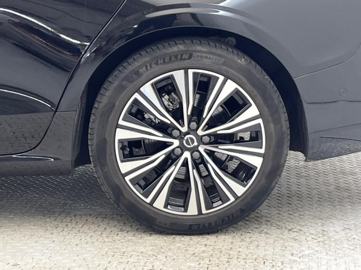 2023 Volvo V60 5AA-ZB420TM (UW-69f067b032ddb)[7]