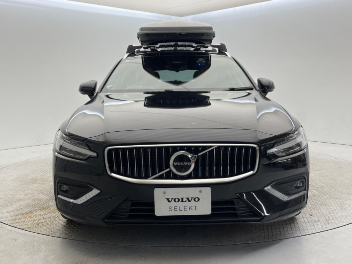 2023 Volvo V60 5AA-ZB420TM (UW-69f067b032ddb)[9]