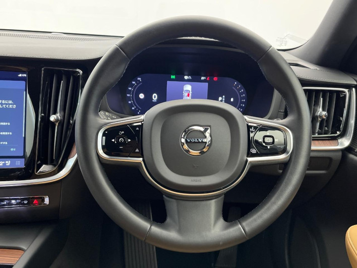 2023 Volvo V60 5AA-ZB420TM (UW-69f067b032ddb)[27]