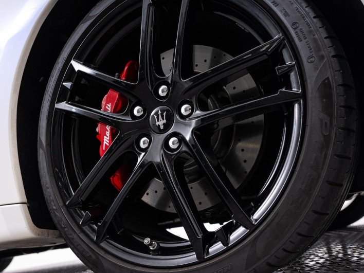 2019 Maserati Gran Cabrio ABA-MGCMC (UW-69f067b1da678)[16]