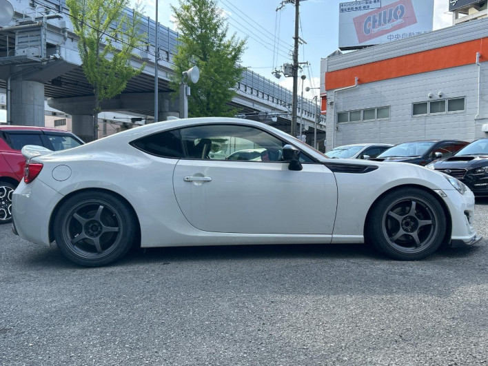 2018 Subaru BRZ DBA-ZC6 (UW-69f067b3a998d)[27]
