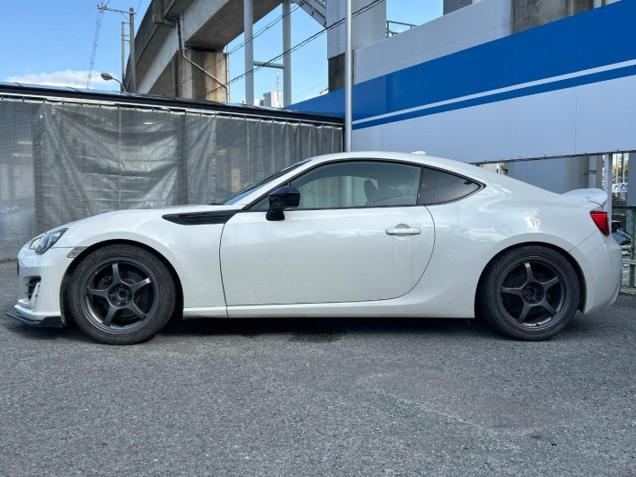 2018 Subaru BRZ DBA-ZC6 (UW-69f067b3a998d)[15]