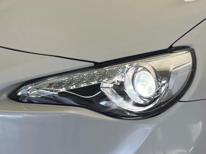 2016 Toyota 86 DBA-ZN6 (UW-69f067b4cc3d4)[12]