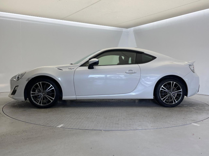 2016 Toyota 86 DBA-ZN6 (UW-69f067b4cc3d4)[18]