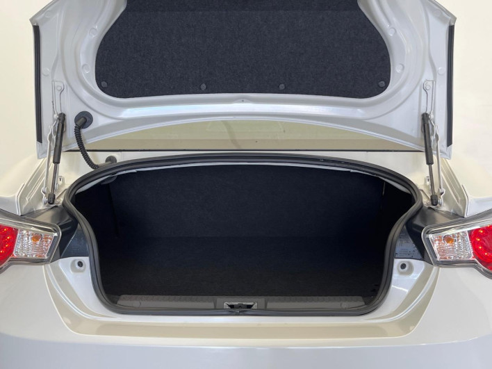 2016 Toyota 86 DBA-ZN6 (UW-69f067b4cc3d4)[26]