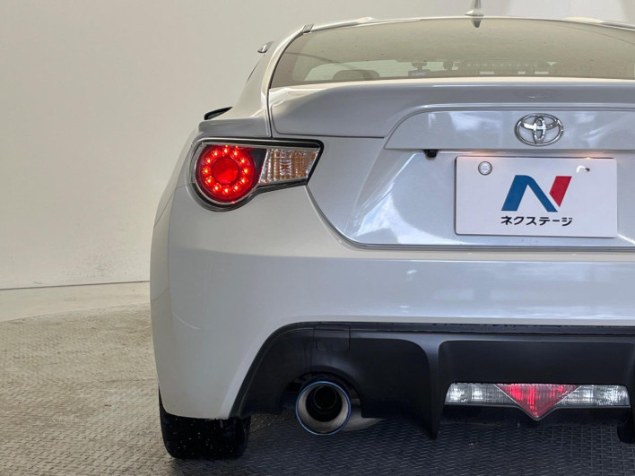 2016 Toyota 86 DBA-ZN6 (UW-69f067b4cc3d4)[28]