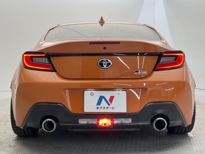 2023 Toyota GR86 3BA-ZN8 (UW-69f067b6329a2)[24]