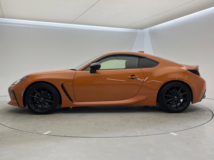 2023 Toyota GR86 3BA-ZN8 (UW-69f067b6329a2)[17]