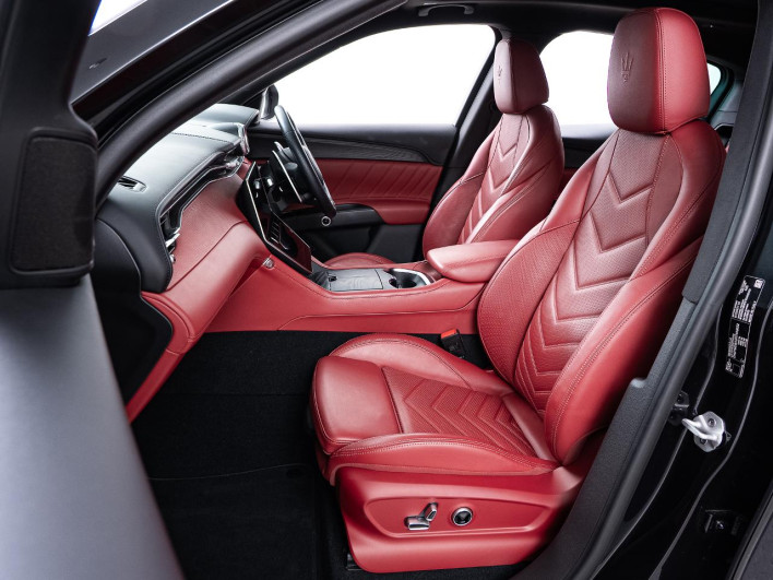 2024 Maserati Grecale 7AA-MGR20A (UW-69f067b64e9c9)[29]
