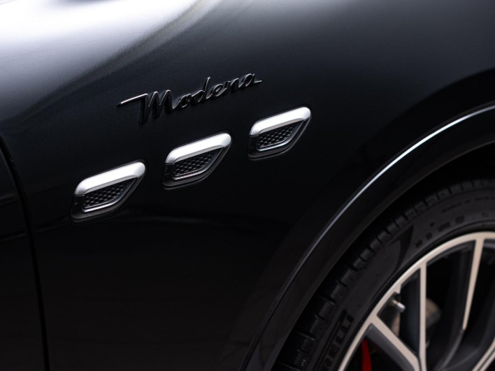 2024 Maserati Grecale 7AA-MGR20A (UW-69f067b64e9c9)[24]