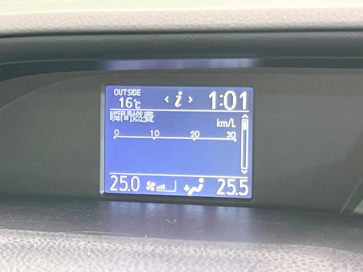 2014 Toyota Voxy DBA-ZRR80W (UW-69f067b6d1b2e)[23]