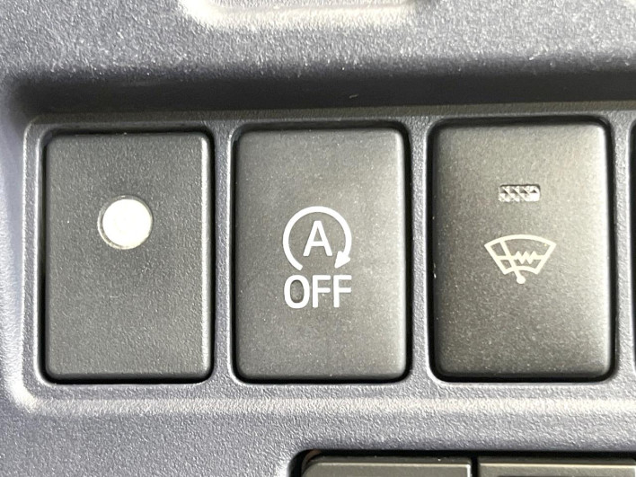 2014 Toyota Voxy DBA-ZRR80W (UW-69f067b6d1b2e)[9]