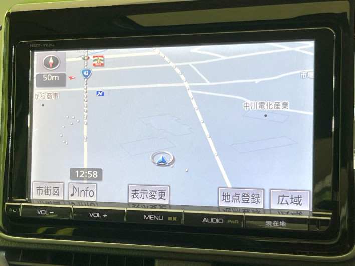 2014 Toyota Voxy DBA-ZRR80W (UW-69f067b6d1b2e)[19]