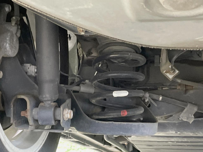 2015 Toyota Voxy DBA-ZRR80W (UW-69f067b735f59)[21]