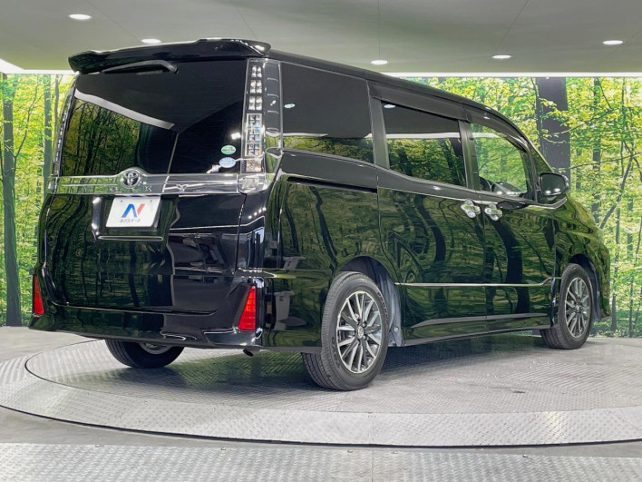 2015 Toyota Voxy DBA-ZRR80W (UW-69f067b735f59)[16]