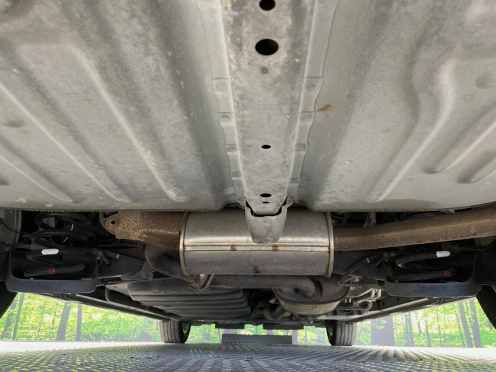 2015 Toyota Voxy DBA-ZRR80W (UW-69f067b735f59)[22]