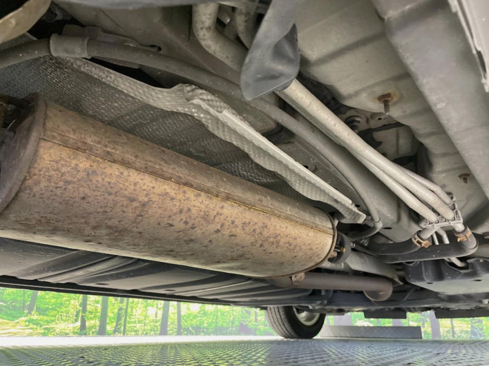 2015 Toyota Voxy DBA-ZRR80W (UW-69f067b735f59)[23]