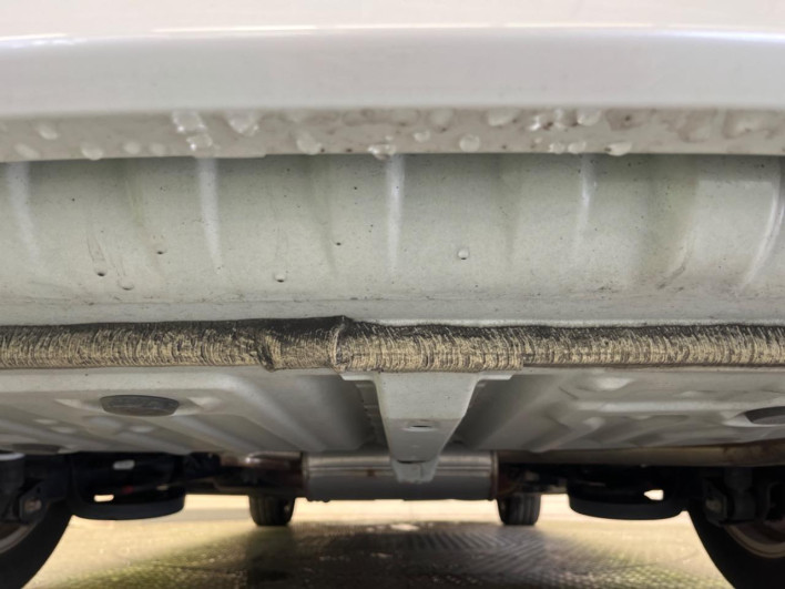 2015 Toyota Voxy DBA-ZRR80W (UW-69f067b801ae8)[8]