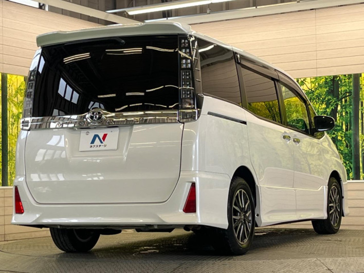 2015 Toyota Voxy DBA-ZRR80W (UW-69f067b801ae8)[5]